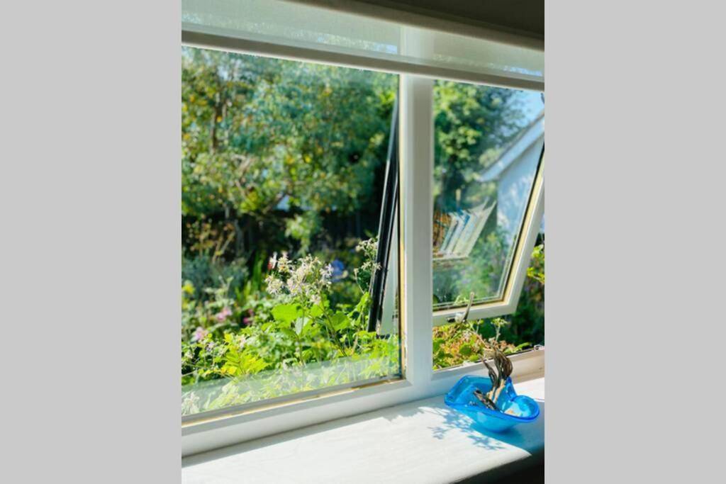 The Yellow Door Whitstable - Peaceful Retreat Close To Beach Екстер'єр фото
